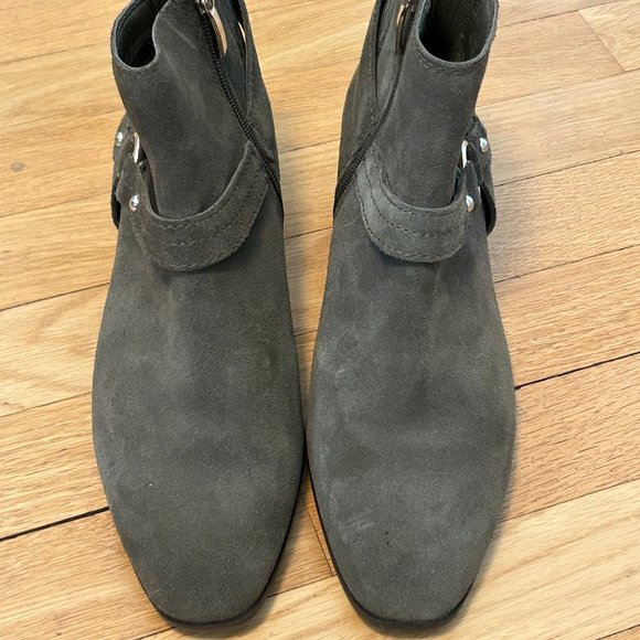 Green Suede Ankle Boots Size 8 by Essex Lane - Picture 2 of 6